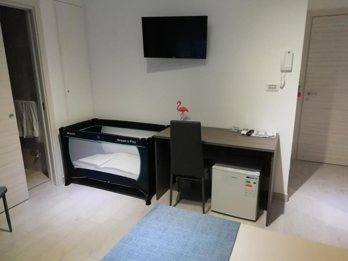 Flamingo Rooms Маргерита-ди-Савойя Экстерьер фото
